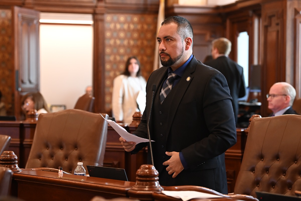 State Senator Javier Loera Cervantes on the Senate floor