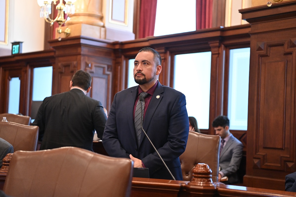 State Senator Javier Loera Cervantes on the Senate floor